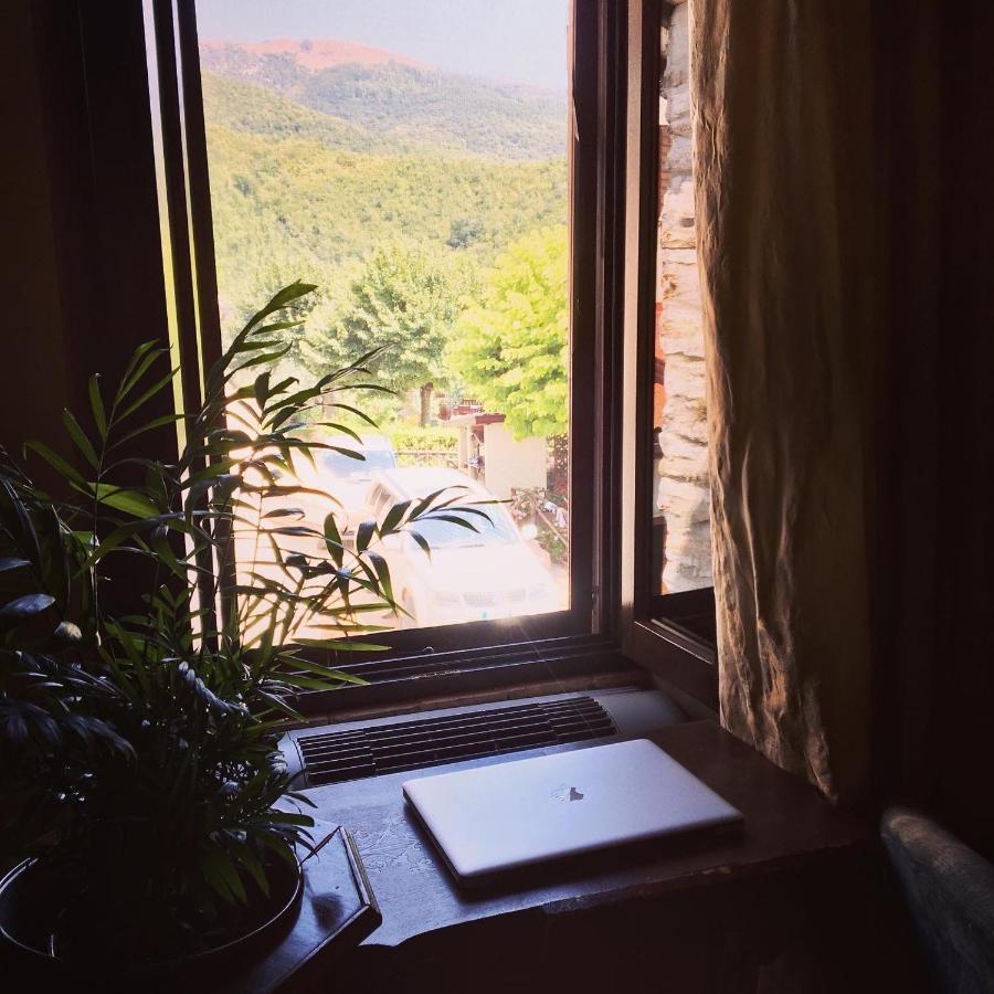 Casale Flaminia Bed and Breakfast Spoleto Buitenkant foto