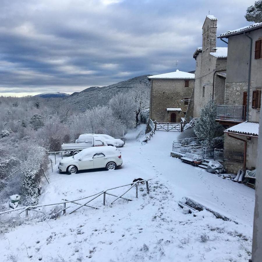 Casale Flaminia Bed and Breakfast Spoleto Buitenkant foto